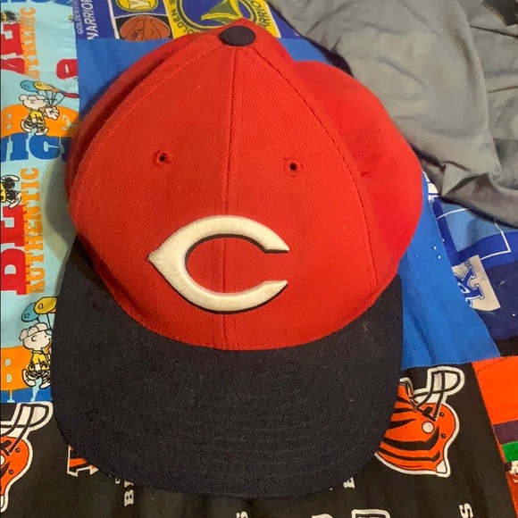 Men’s puma Cincinnati Reds SnapBack - Picture 1 of 3